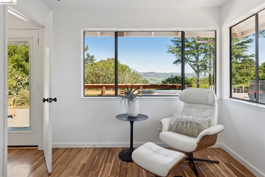 14300 Skyline Boulevard Oakland CA 94619