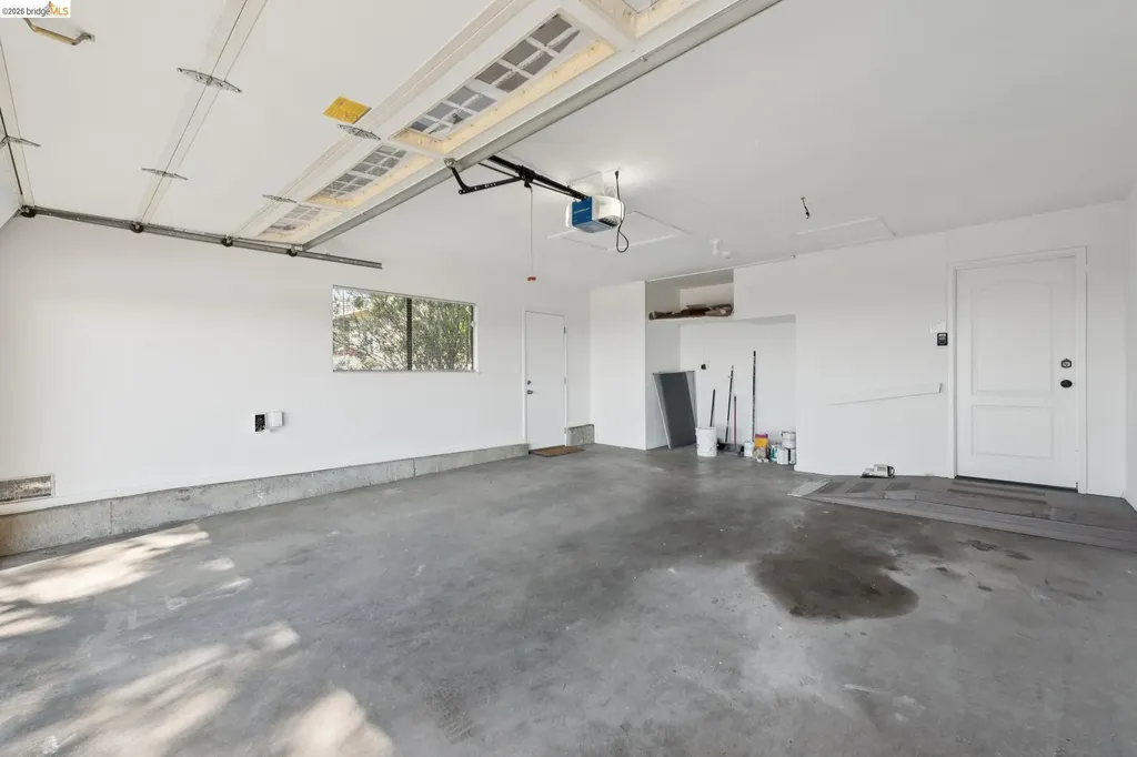 14300 Skyline Boulevard Oakland CA 94619