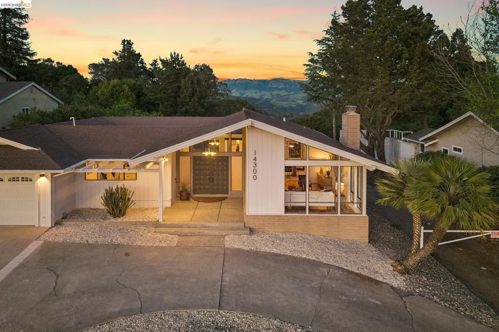 14300 Skyline Boulevard Oakland CA 94619