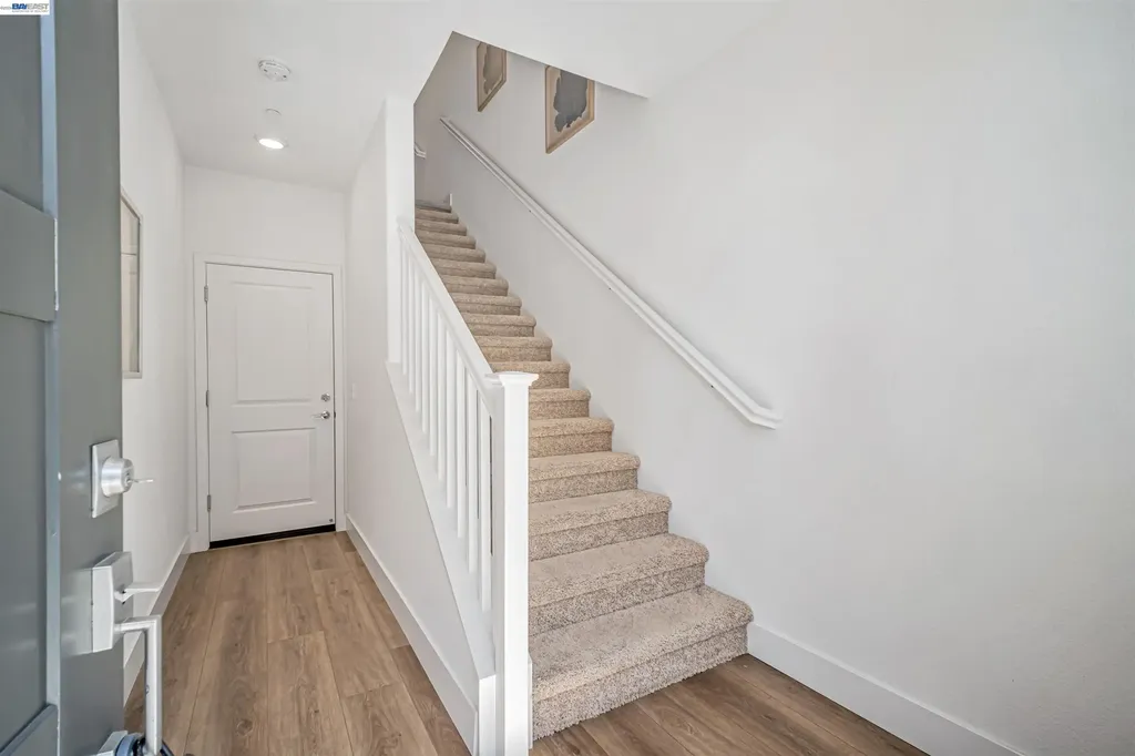 675 Delve Court Hayward CA 94544