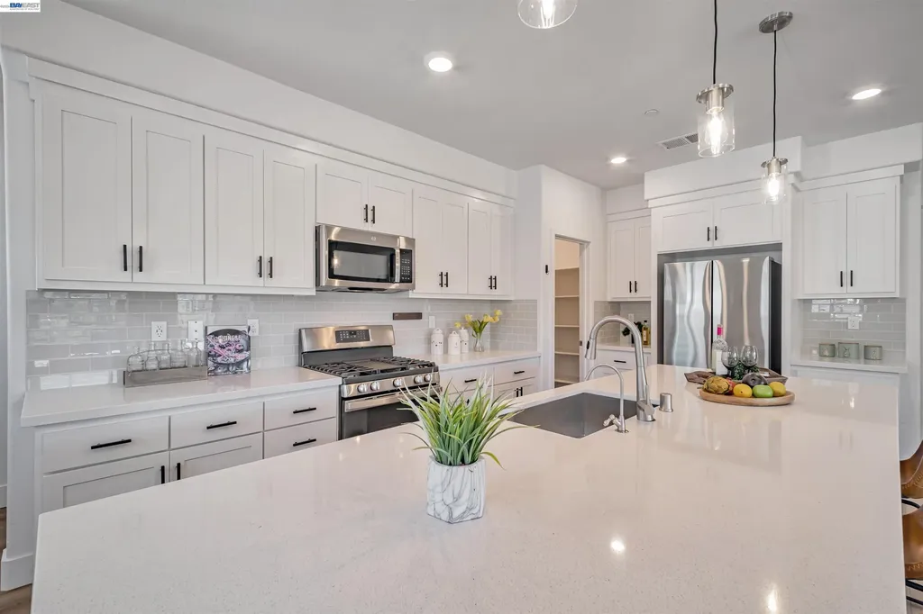 675 Delve Court Hayward CA 94544