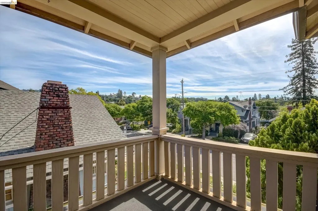 5570 Taft Avenue Oakland CA 94618