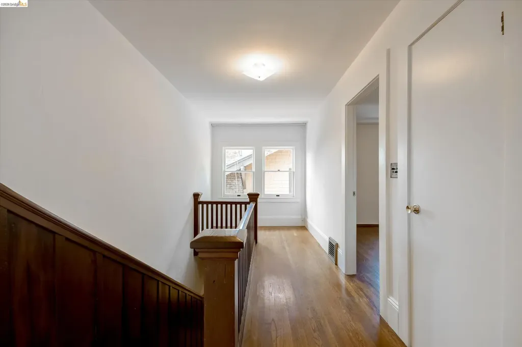 5570 Taft Avenue Oakland CA 94618