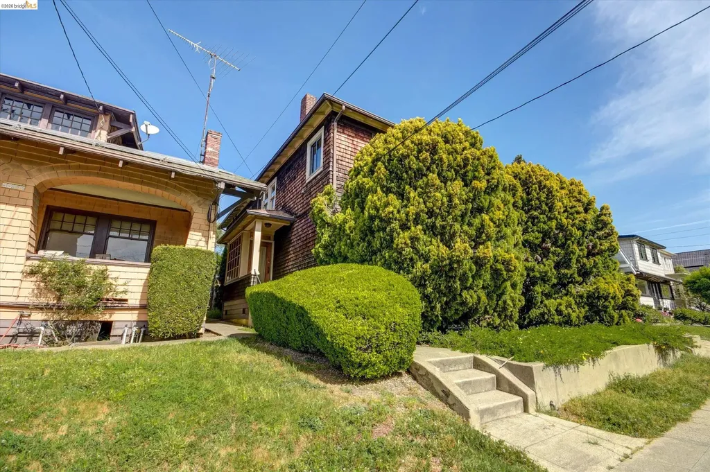 5570 Taft Avenue Oakland CA 94618