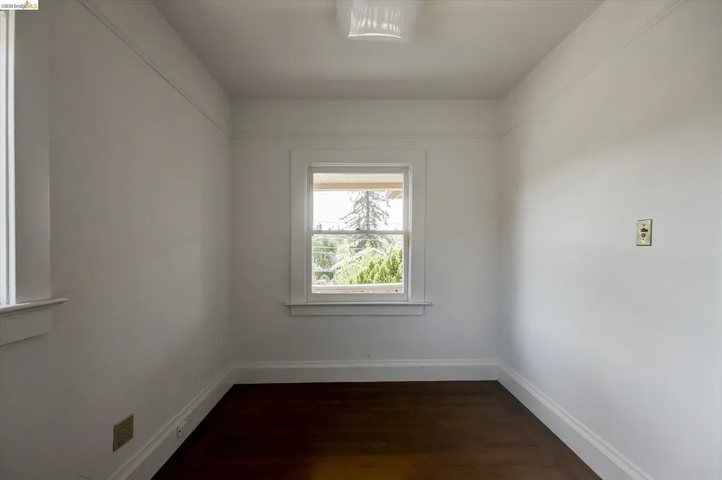 5570 Taft Avenue Oakland CA 94618