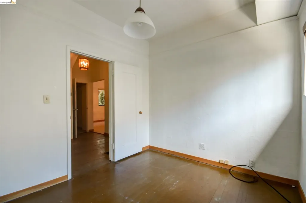 5570 Taft Avenue Oakland CA 94618