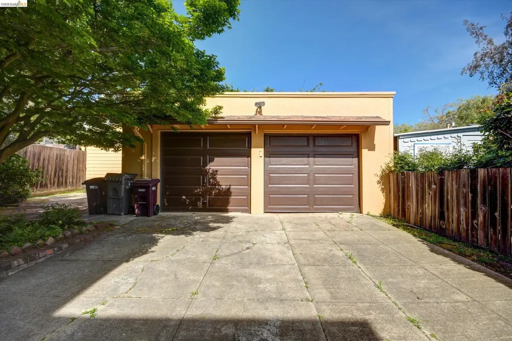5570 Taft Avenue Oakland CA 94618