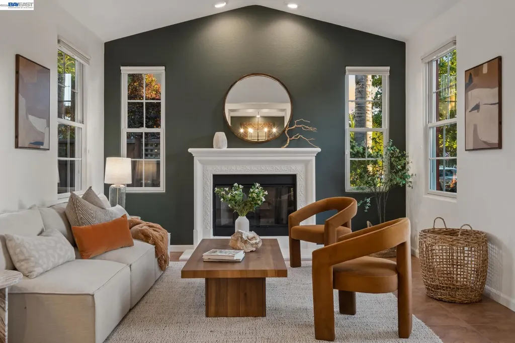 2358 Coral Sea Street Alameda CA 94501