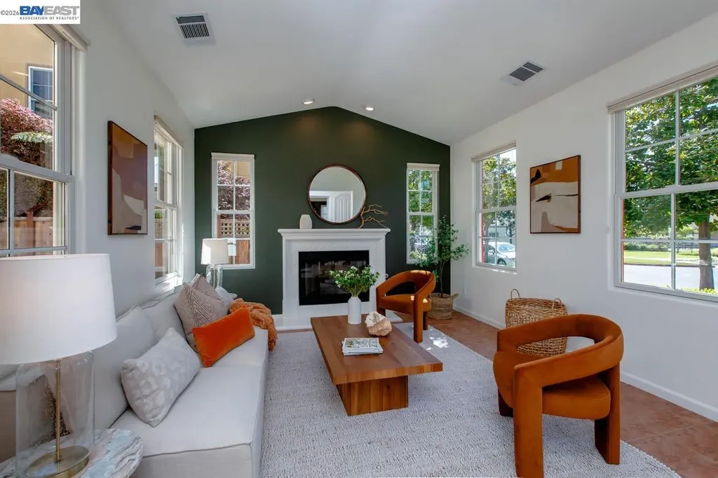 2358 Coral Sea Street Alameda CA 94501