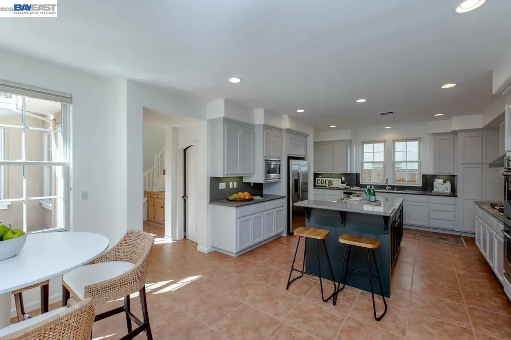 2358 Coral Sea Street Alameda CA 94501