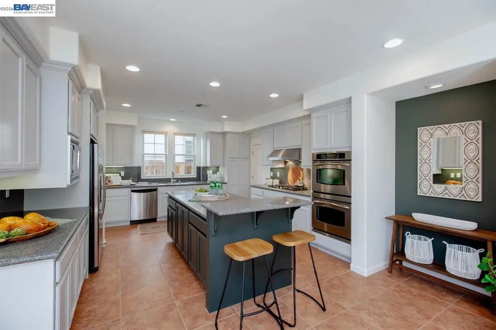 2358 Coral Sea Street Alameda CA 94501