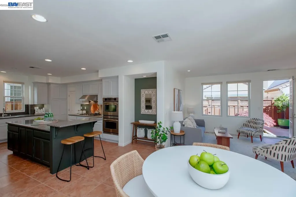 2358 Coral Sea Street Alameda CA 94501