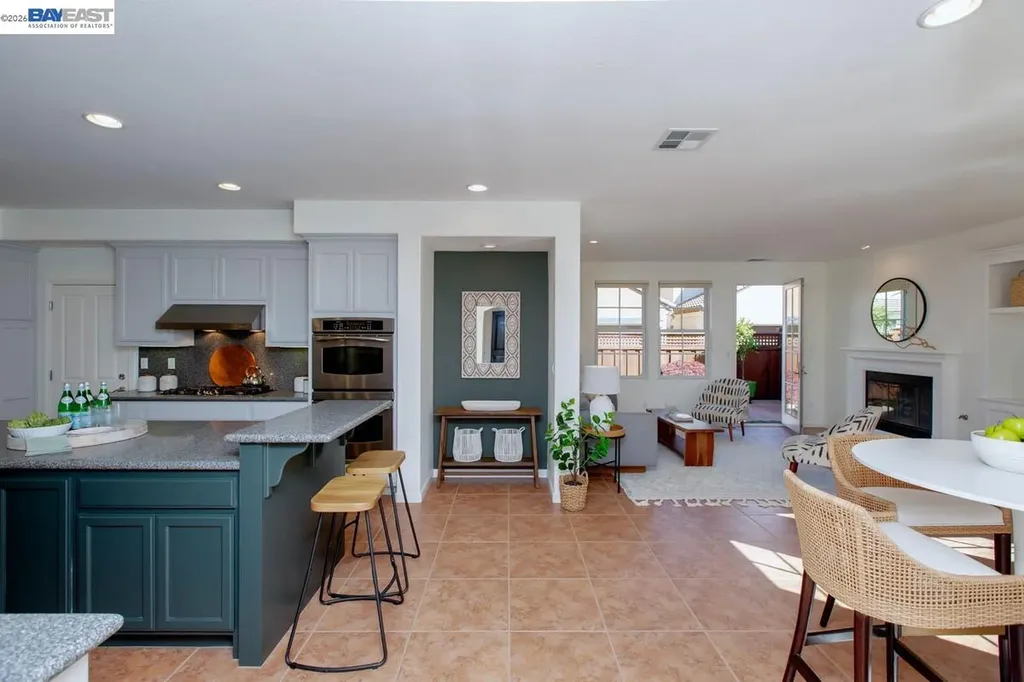 2358 Coral Sea Street Alameda CA 94501