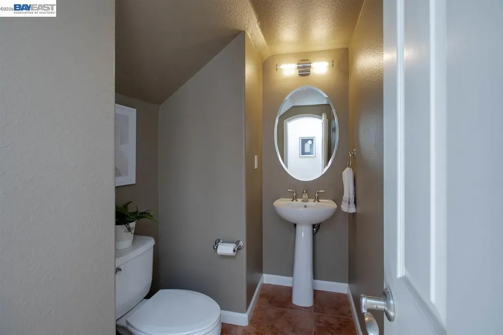 2358 Coral Sea Street Alameda CA 94501