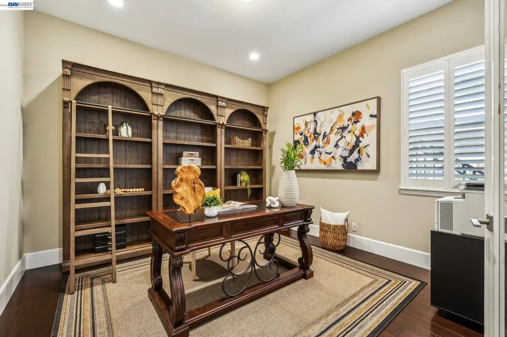 66 Adair Way Hayward CA 94542