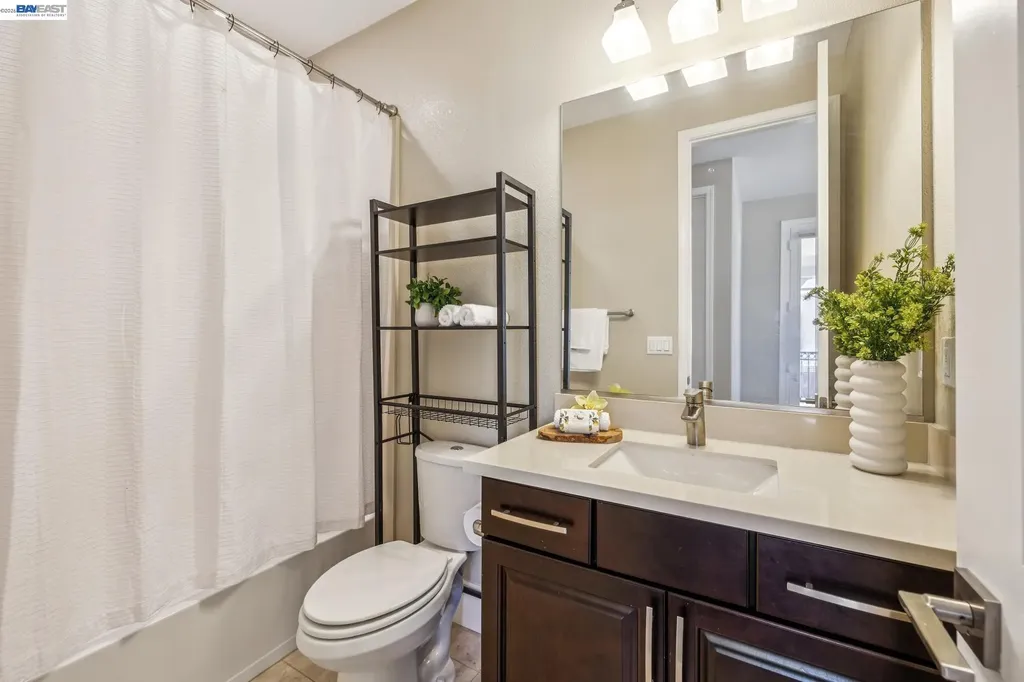 66 Adair Way Hayward CA 94542