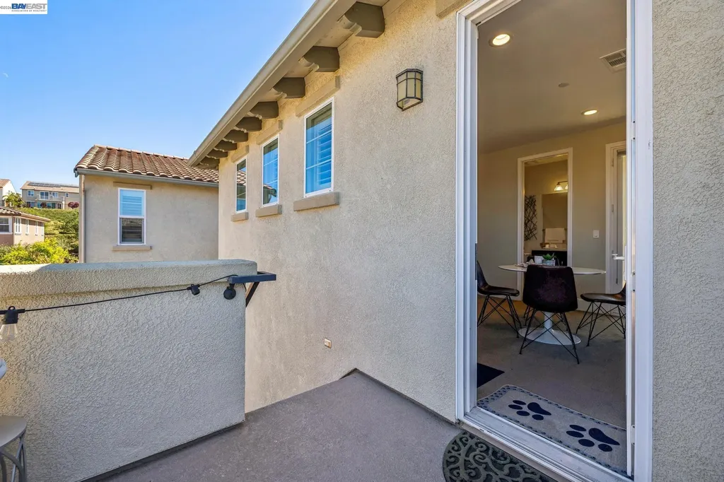 66 Adair Way Hayward CA 94542