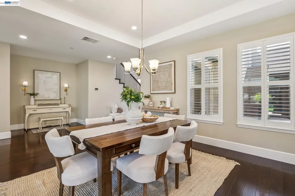 66 Adair Way Hayward CA 94542