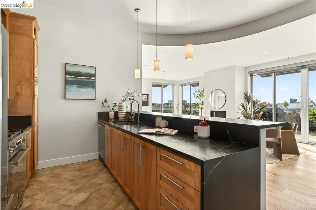 201 4th Street Oakland CA 94607