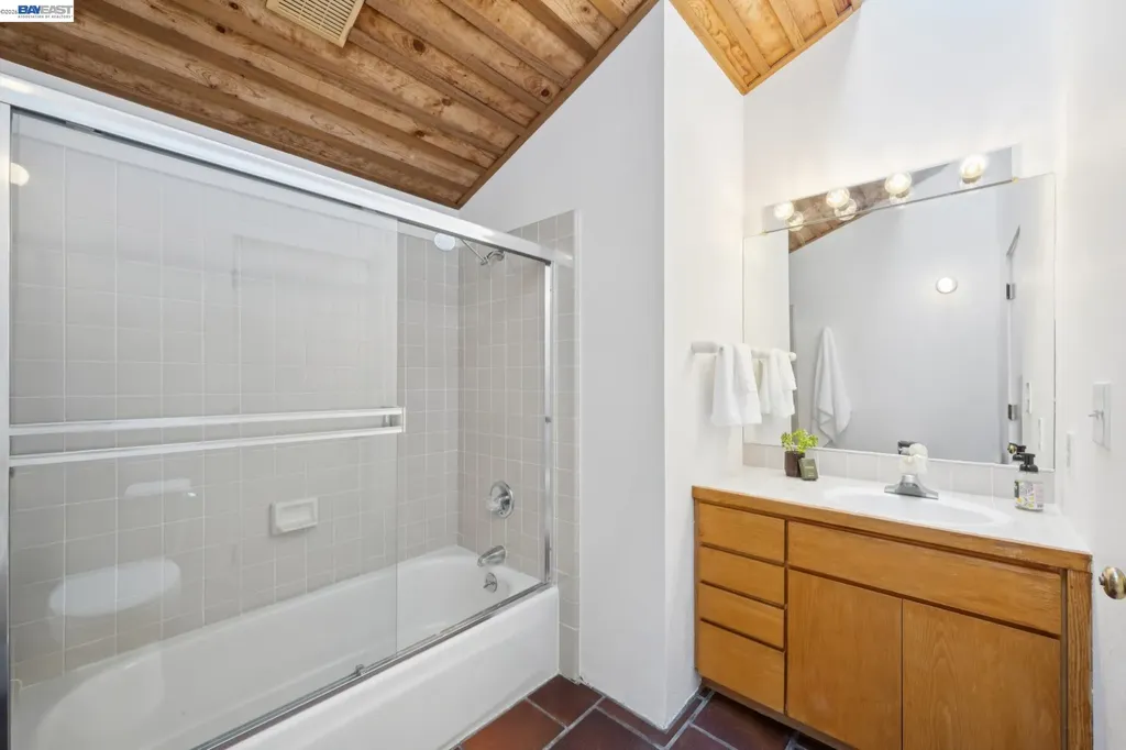 116 Tappan Lane Orinda CA 94563