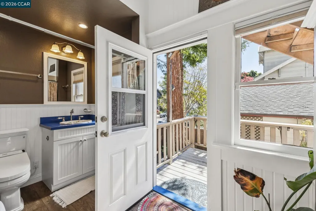 1324 Grove Street Alameda CA 94501