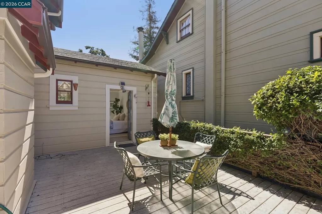 1324 Grove Street Alameda CA 94501