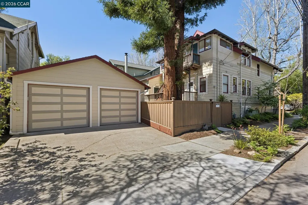 1324 Grove Street Alameda CA 94501