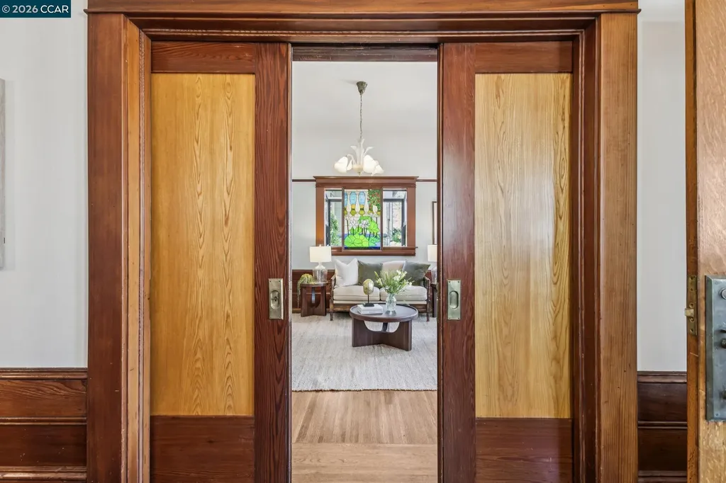 1324 Grove Street Alameda CA 94501