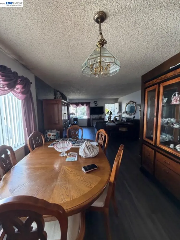 14621 Pansy Street San Leandro CA 94578