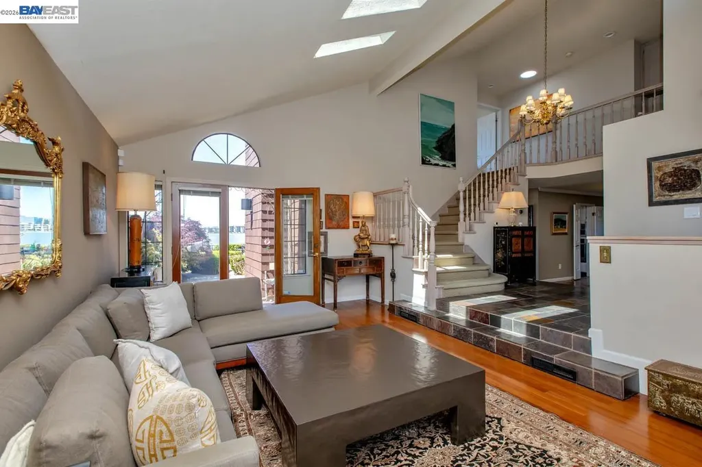 2857 Sea View Parkway Alameda CA 94502