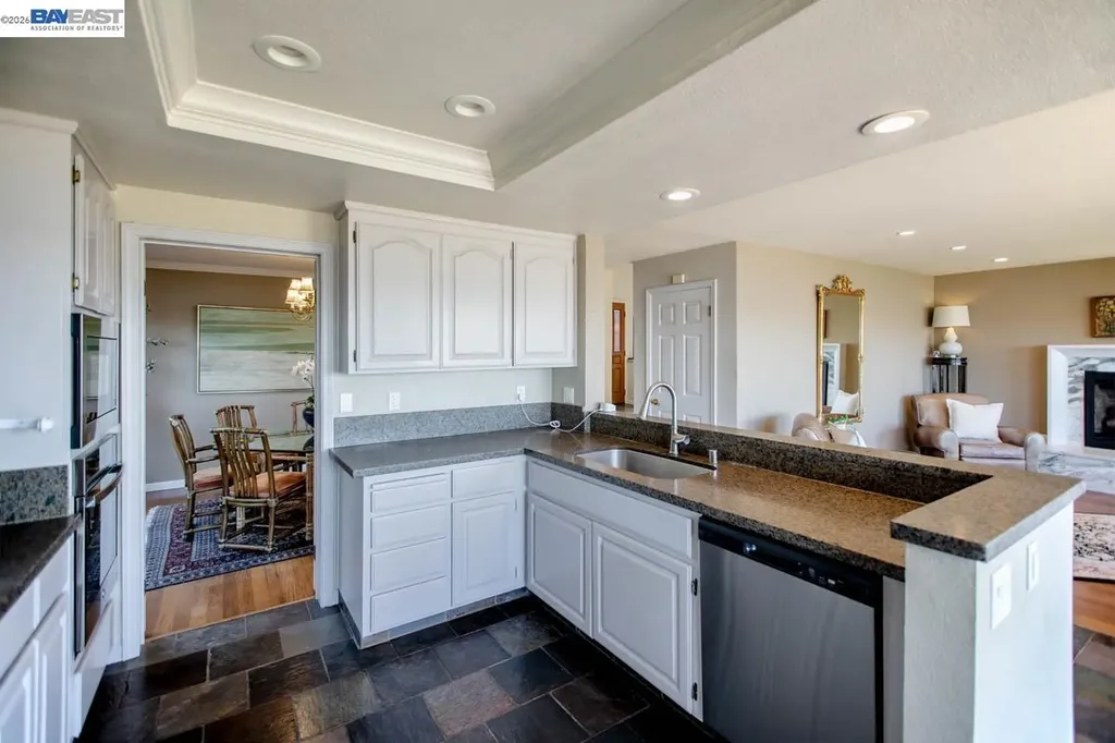 2857 Sea View Parkway Alameda CA 94502