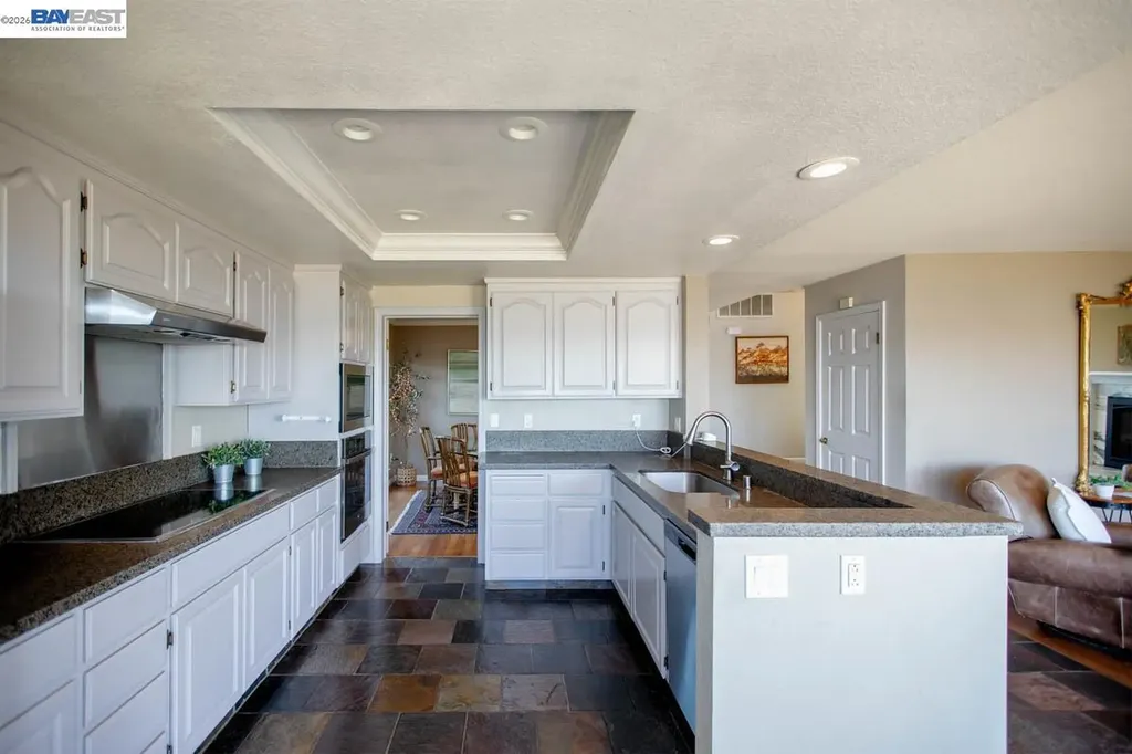2857 Sea View Parkway Alameda CA 94502