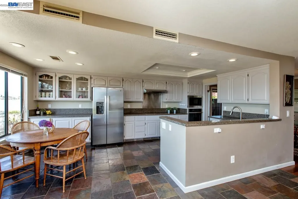 2857 Sea View Parkway Alameda CA 94502