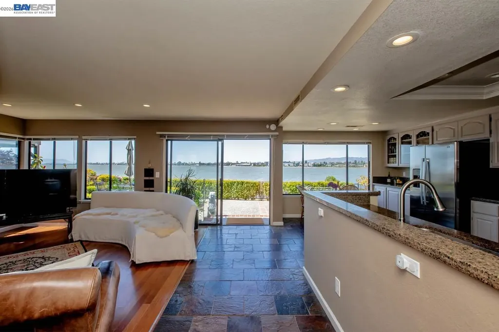 2857 Sea View Parkway Alameda CA 94502