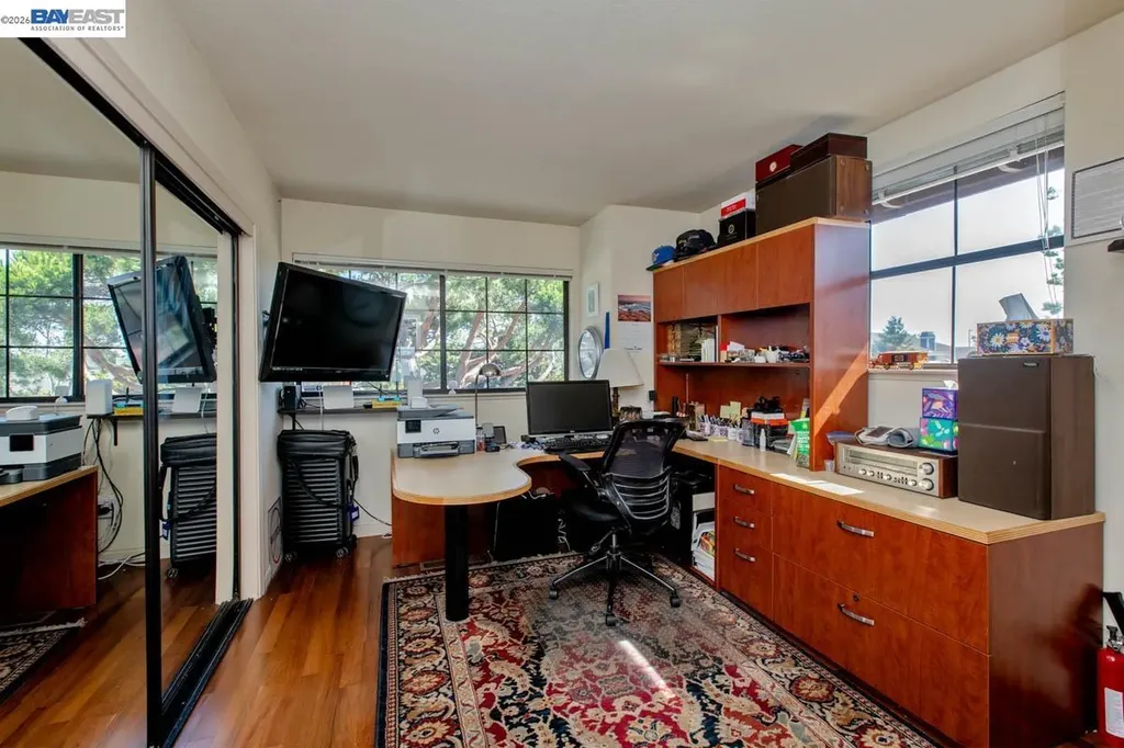 2857 Sea View Parkway Alameda CA 94502
