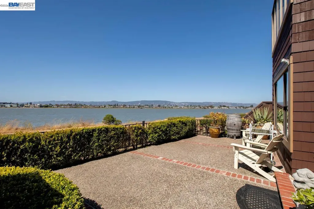 2857 Sea View Parkway Alameda CA 94502