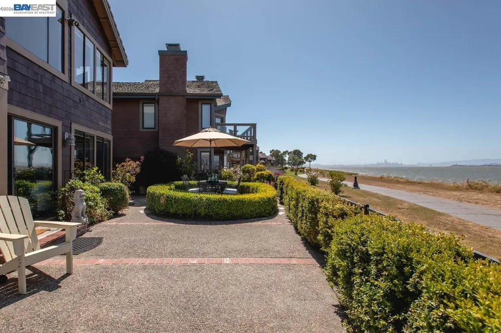 2857 Sea View Parkway Alameda CA 94502