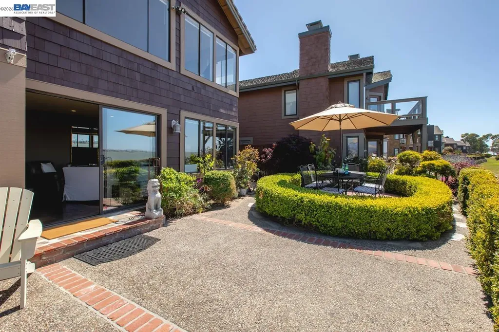 2857 Sea View Parkway Alameda CA 94502