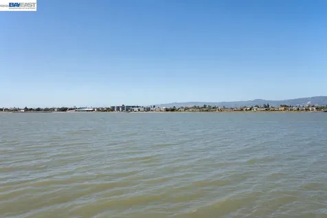 2857 Sea View Parkway Alameda CA 94502