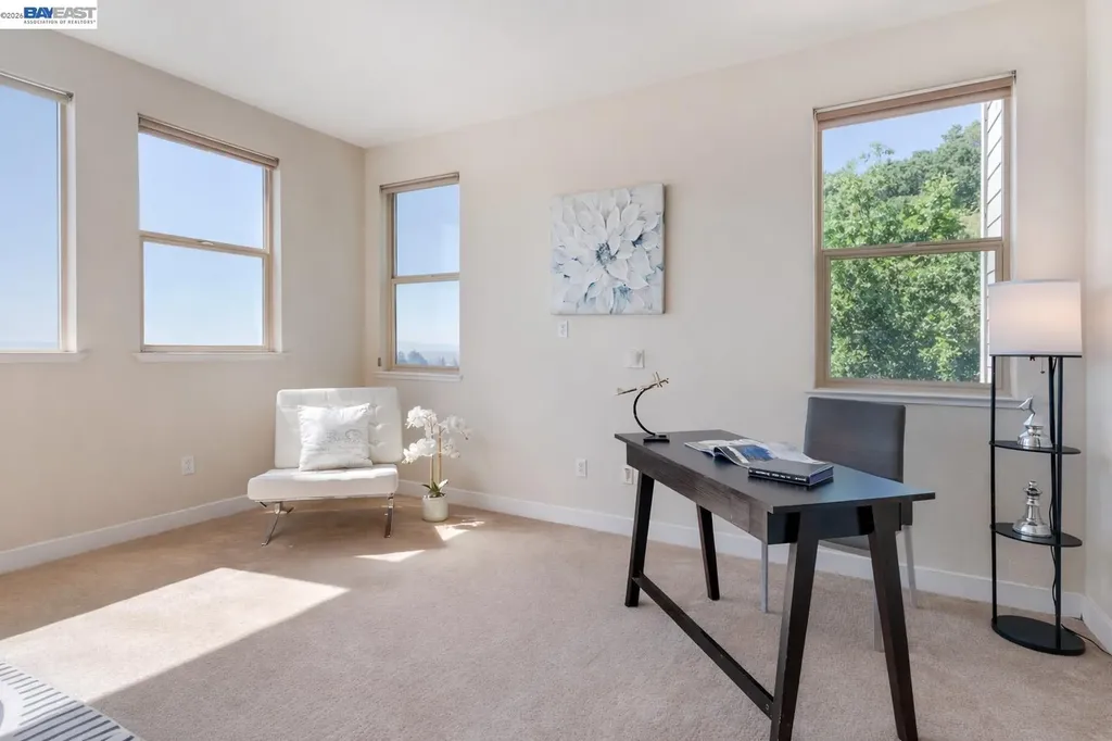 6401 Blue Rock Court Oakland CA 94605