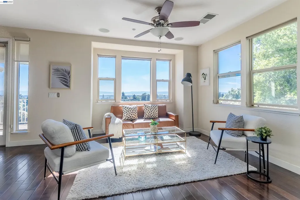 6401 Blue Rock Court Oakland CA 94605