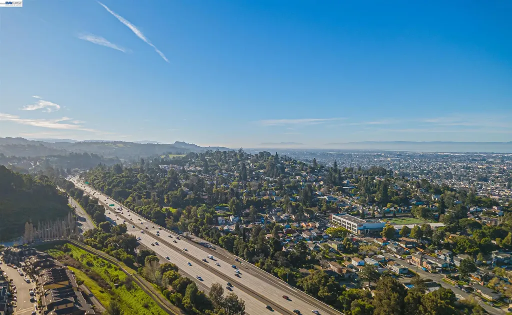 6401 Blue Rock Court Oakland CA 94605