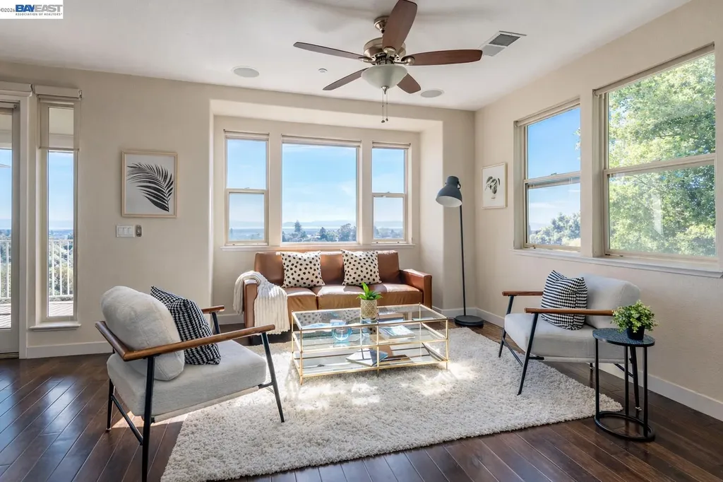 6401 Blue Rock Court Oakland CA 94605