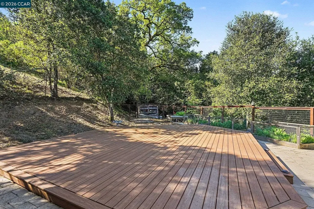 5745 Alhambra Valley Road Martinez CA 94553