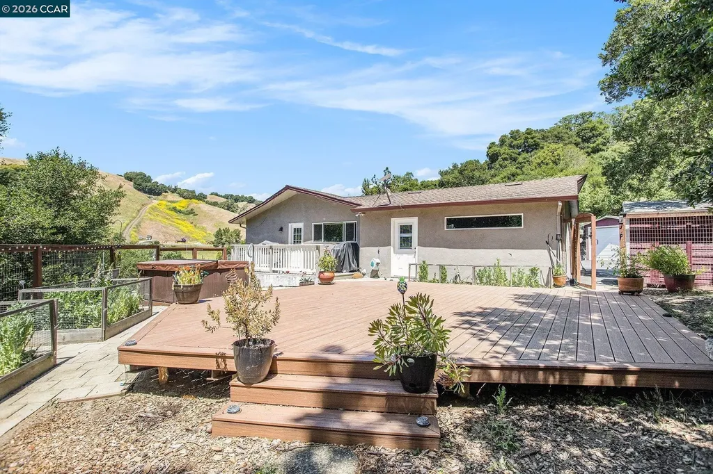 5745 Alhambra Valley Road Martinez CA 94553