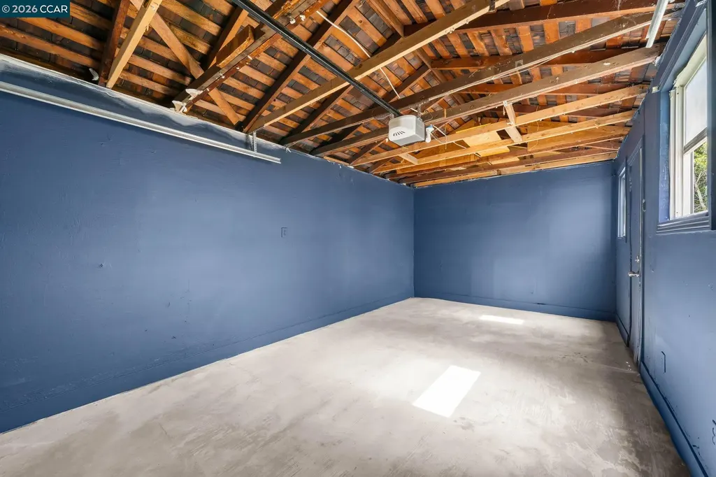 9814 Springfield Street Oakland CA 94603