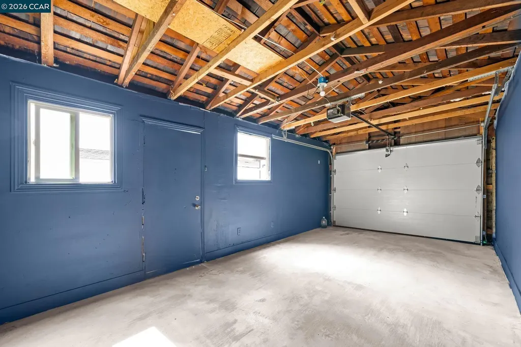 9814 Springfield Street Oakland CA 94603