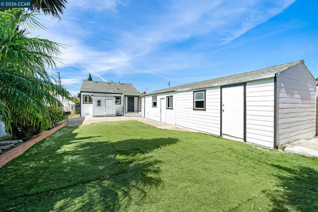 9814 Springfield Street Oakland CA 94603