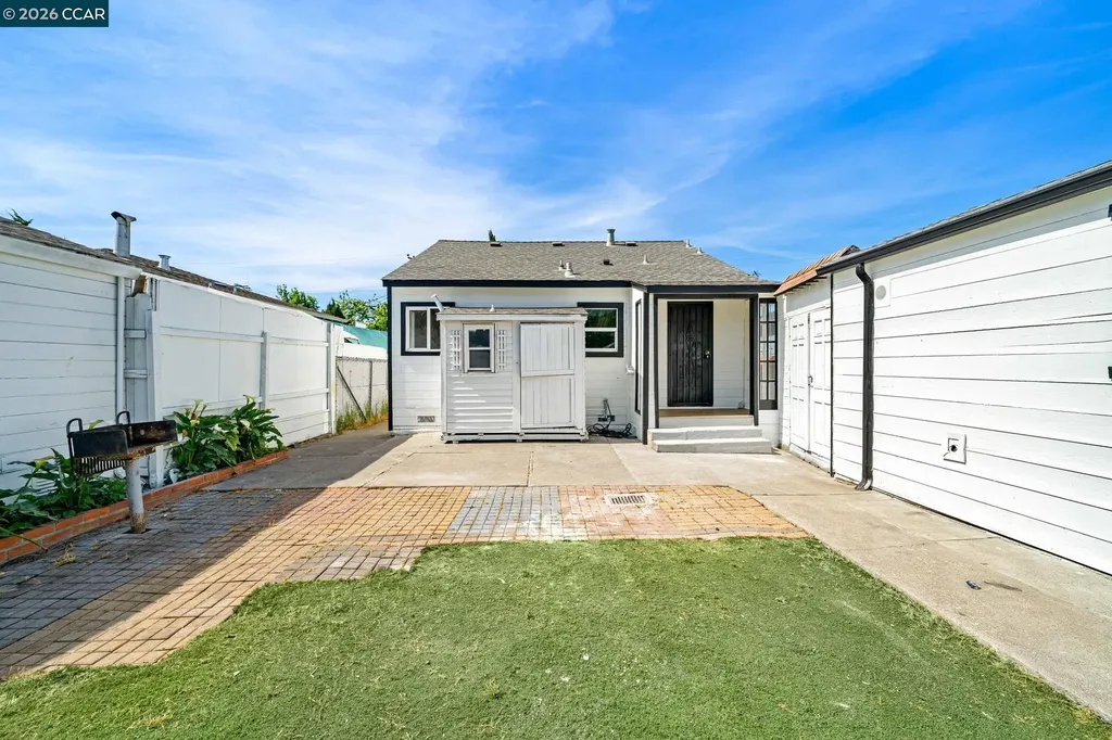 9814 Springfield Street Oakland CA 94603