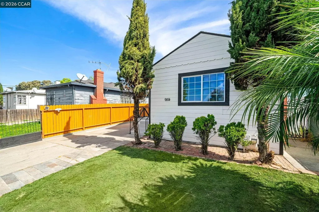 9814 Springfield Street Oakland CA 94603